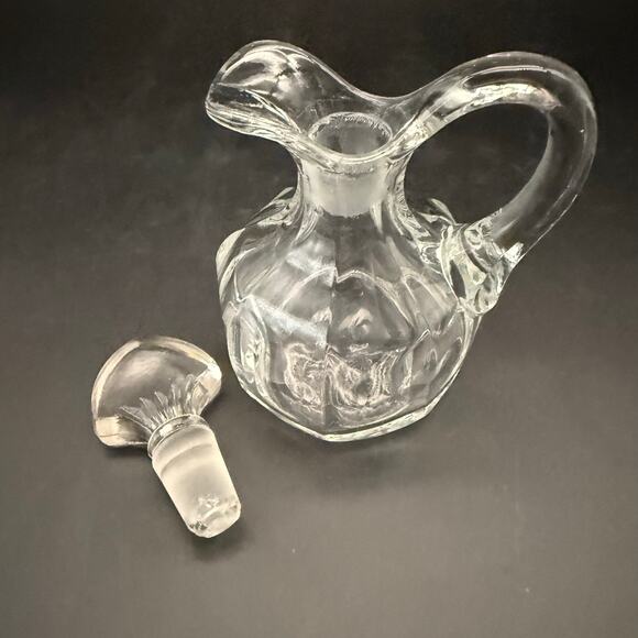 Vintage Heisey Glass Cruet with Matching Stopper - Picture 6 of 9